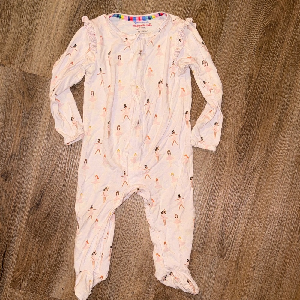 Magnetic Me Pj’s 6-9m